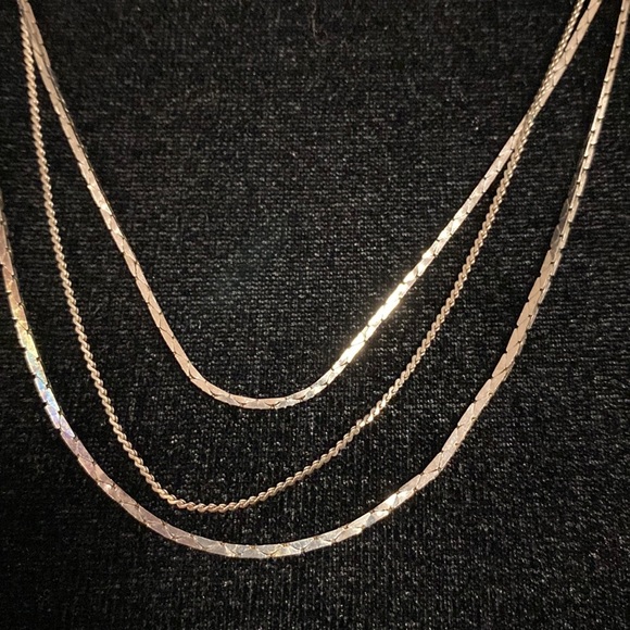 Vintage tri-strand silver long necklace with rhinestone earrings - Picture 4 of 8